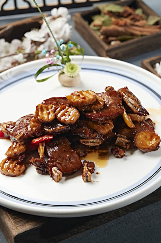 黑椒杏鲍菇牛仔骨图片