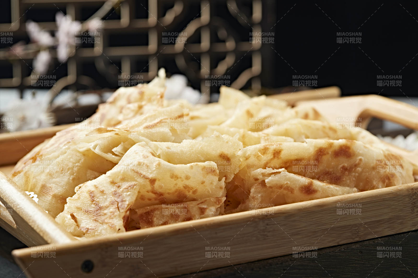 现烙手撕糖饼图片