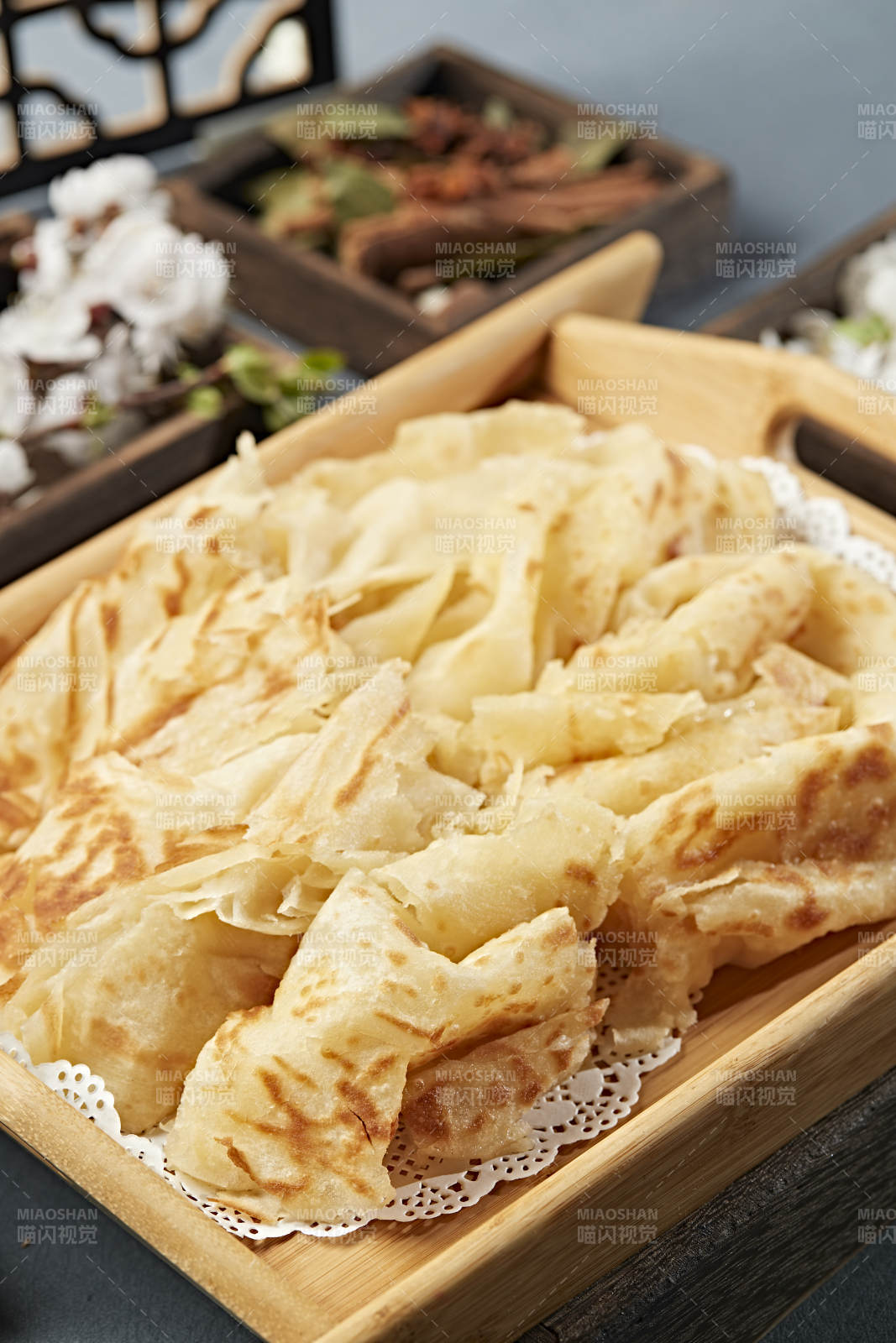 现烙手撕糖饼图片