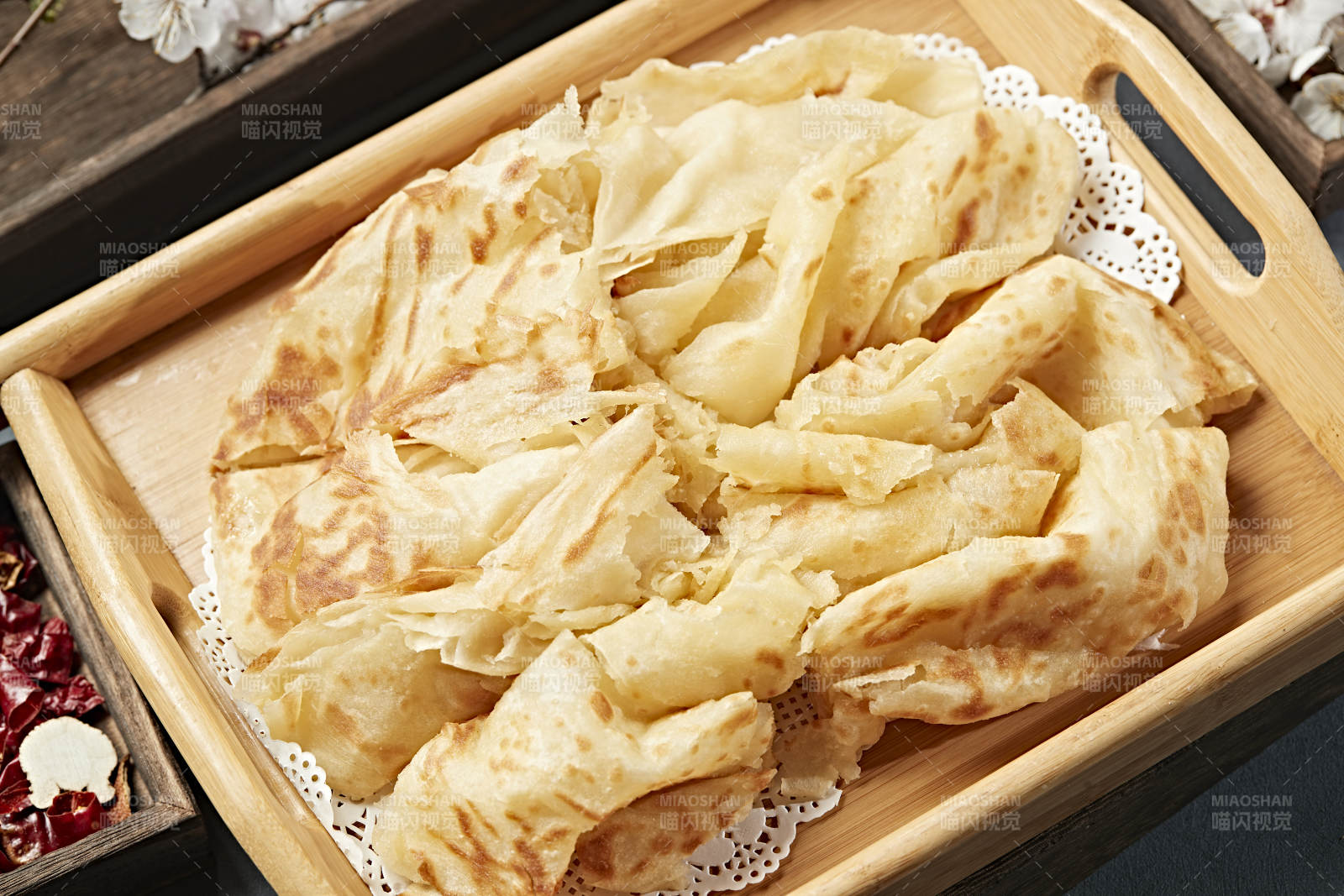 现烙手撕糖饼图片