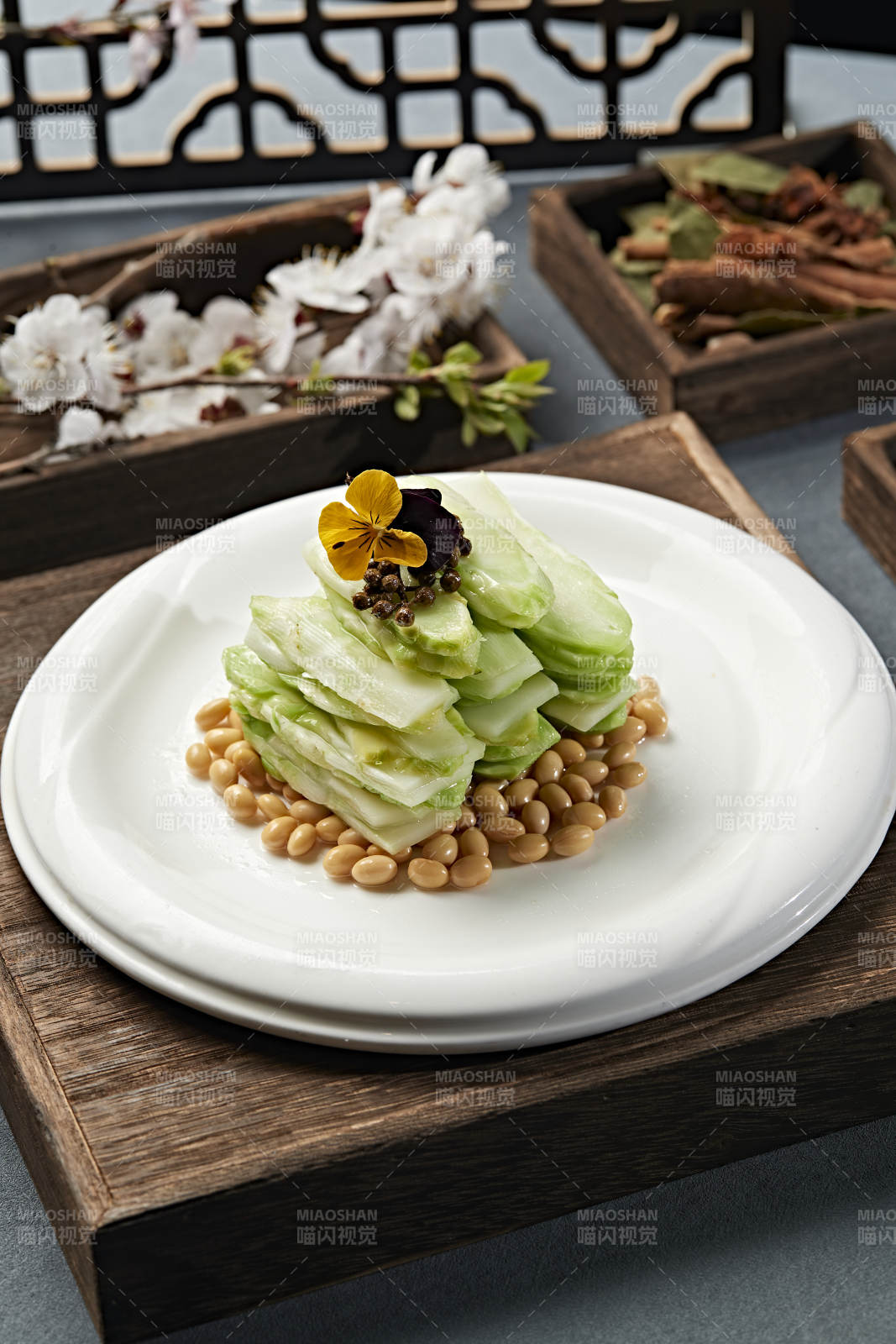 椒麻盐水巧拌黄豆儿菜 芥菜图片