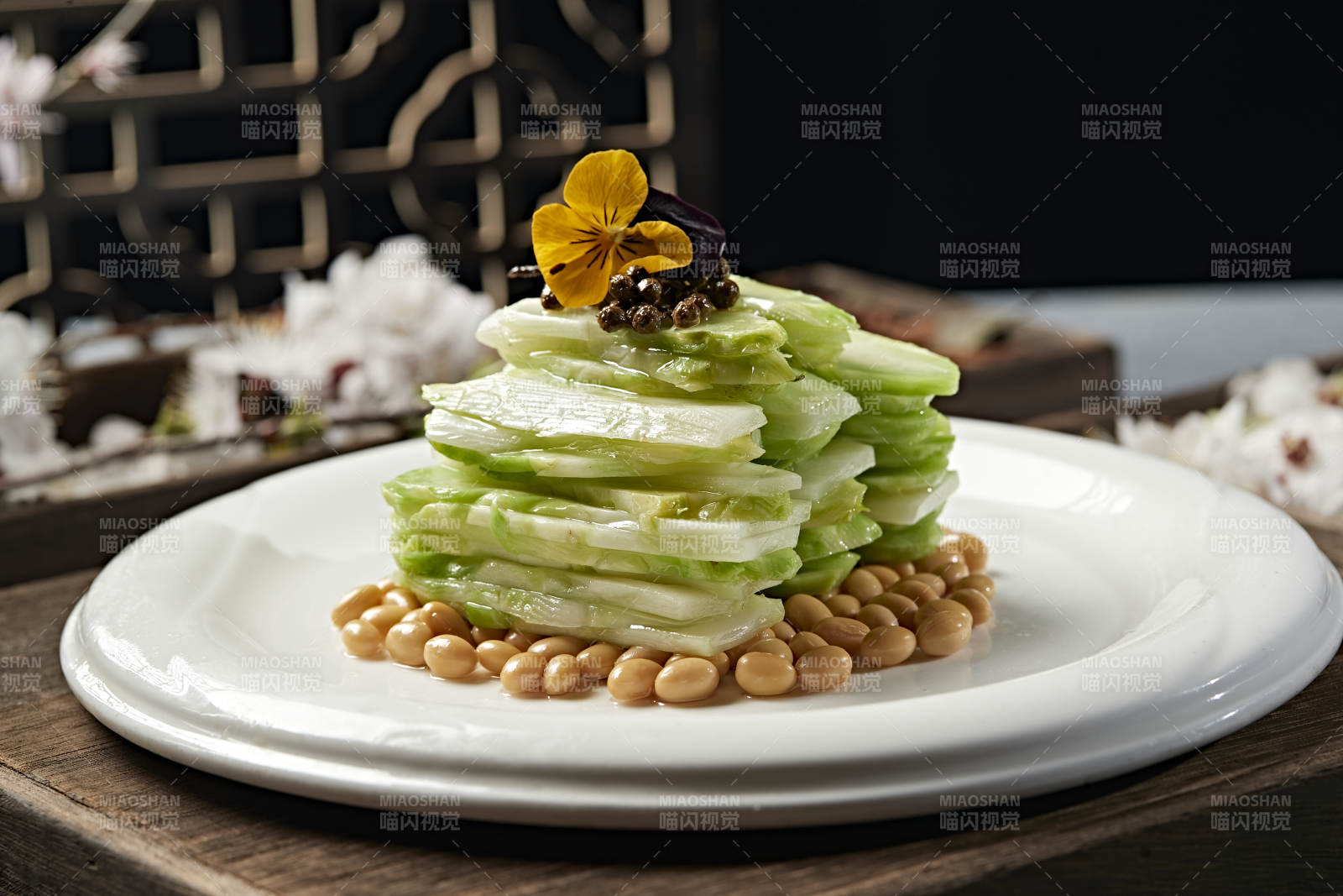 椒麻盐水巧拌黄豆儿菜 芥菜图片