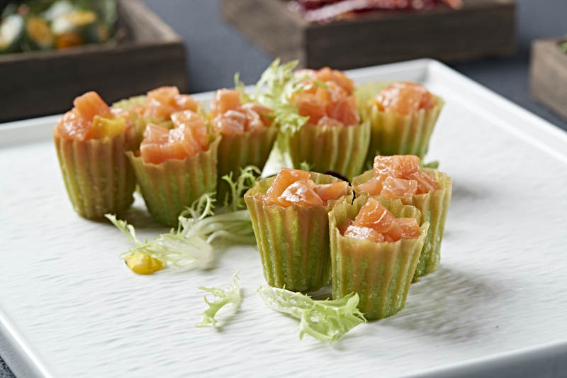 蜜瓜水果金盏刺身三文鱼粒图片