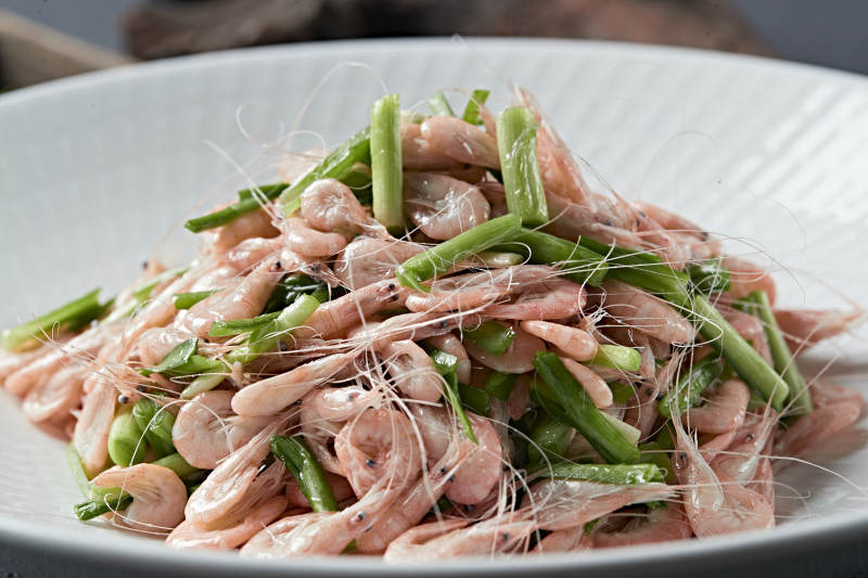 风味葱香盐水小河虾图片