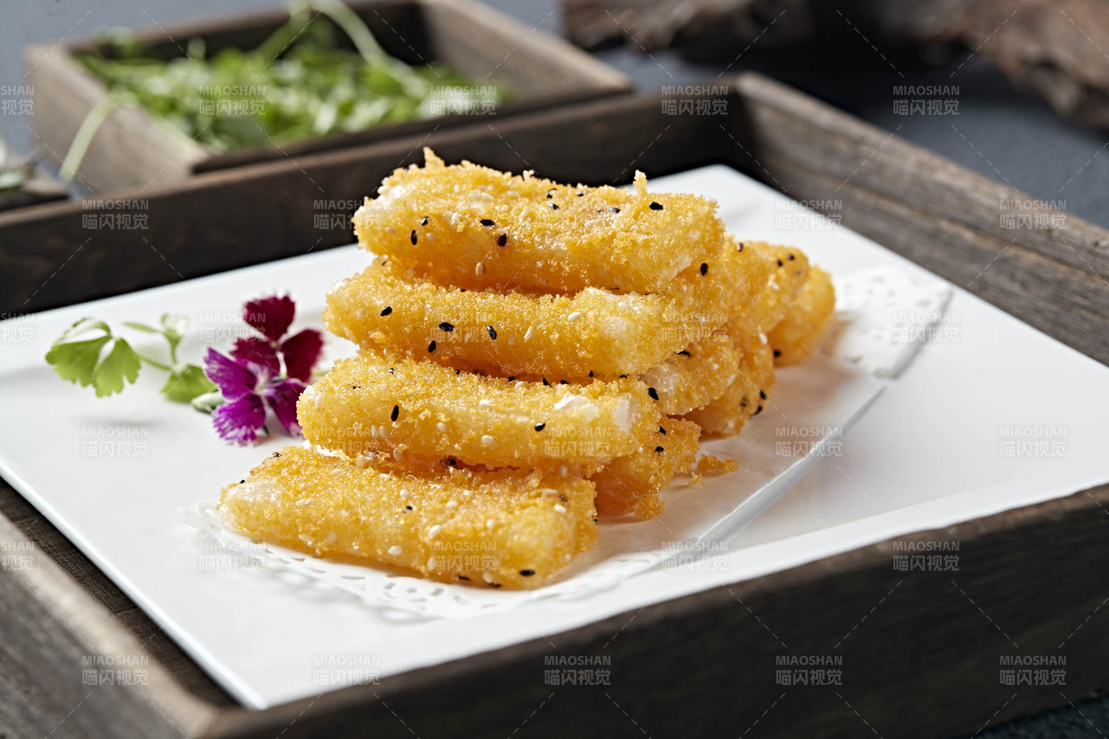 油炸脆片奶香糯米拉糕图片