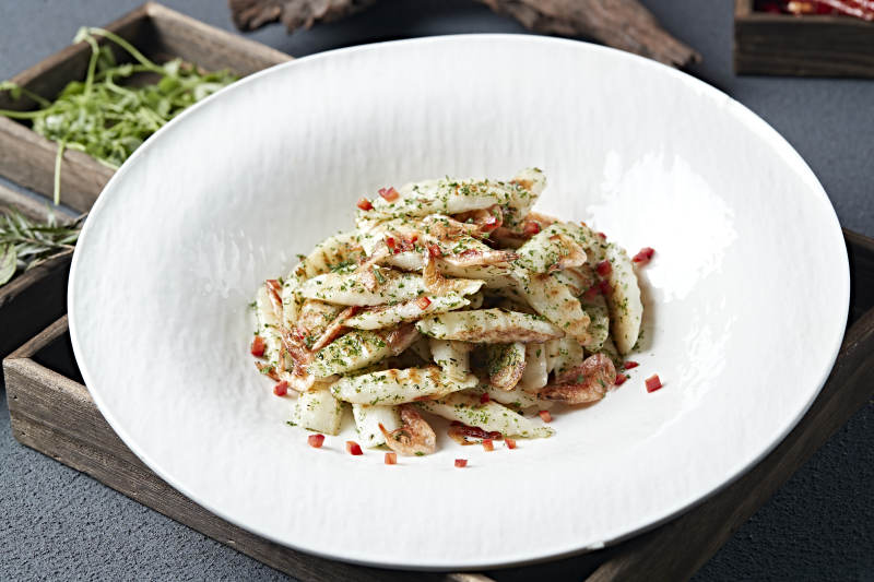 葱香磷虾干炒烤马牙山药图片