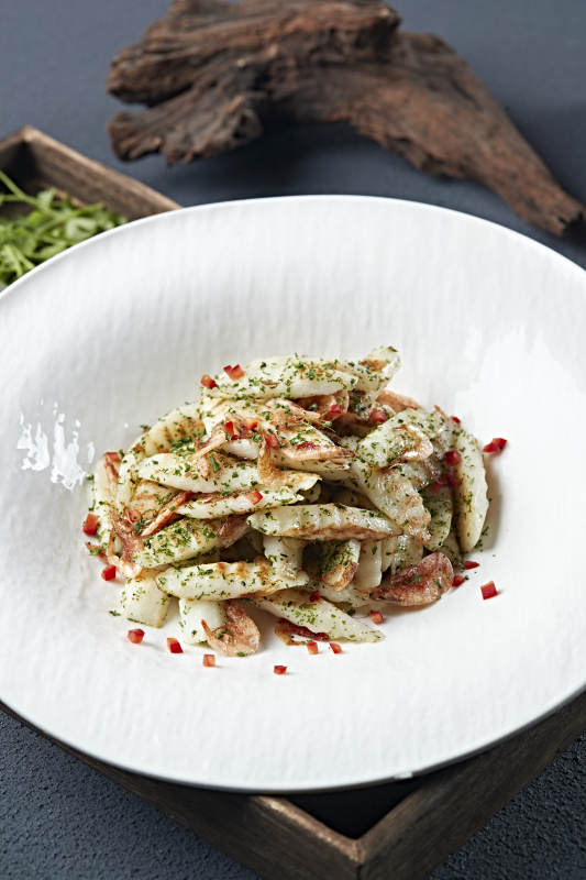 葱香磷虾干炒烤马牙山药图片