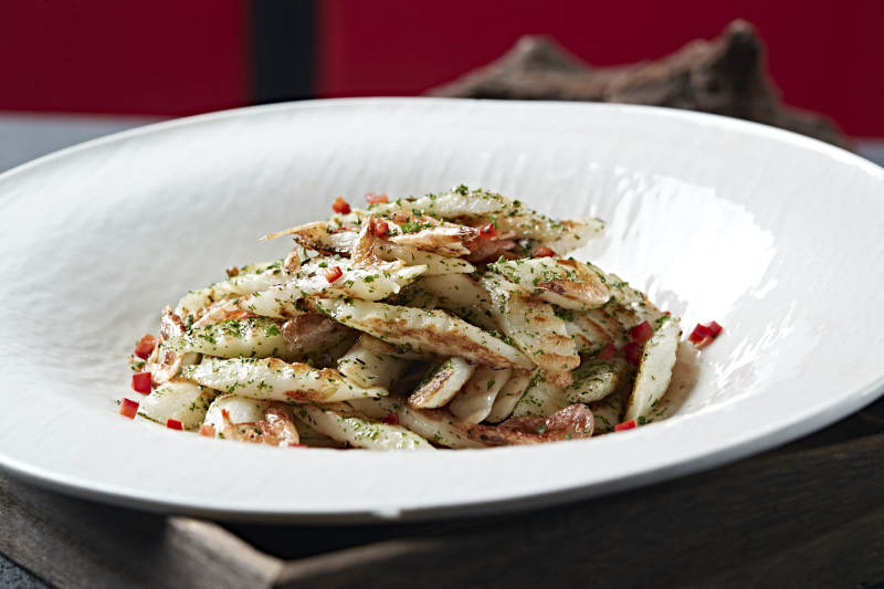 葱香磷虾干炒烤马牙山药图片