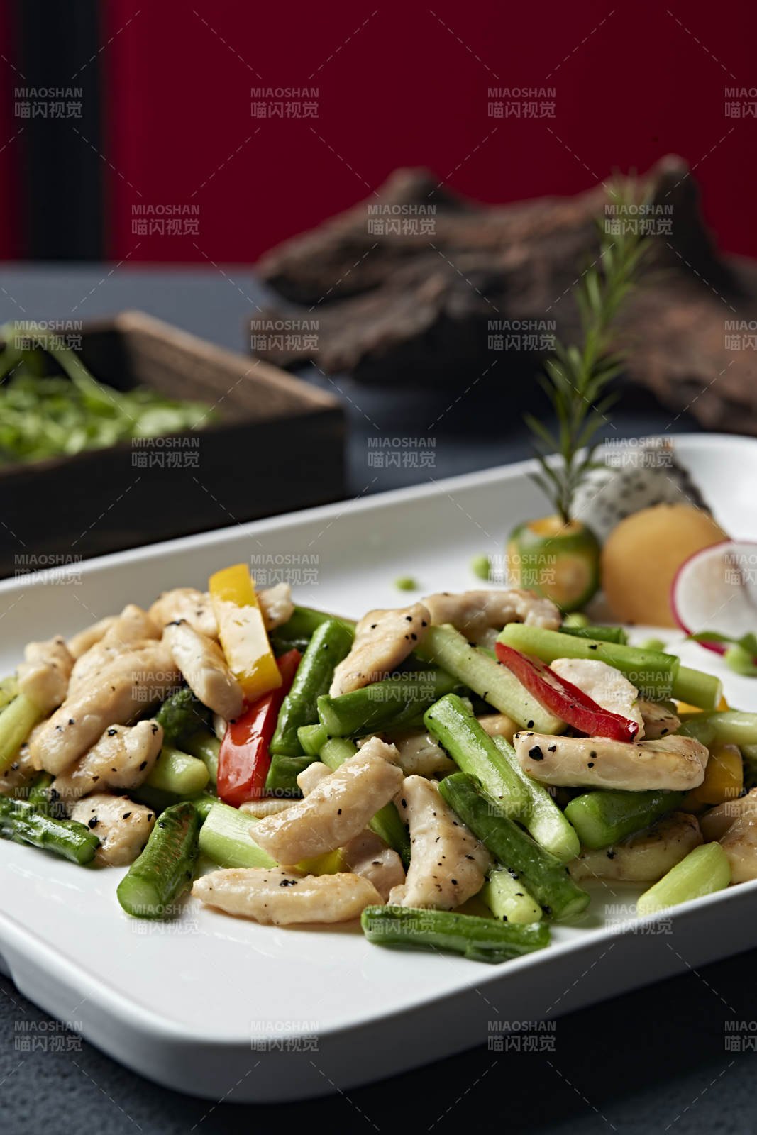 鸡柳小炒芦笋段图片