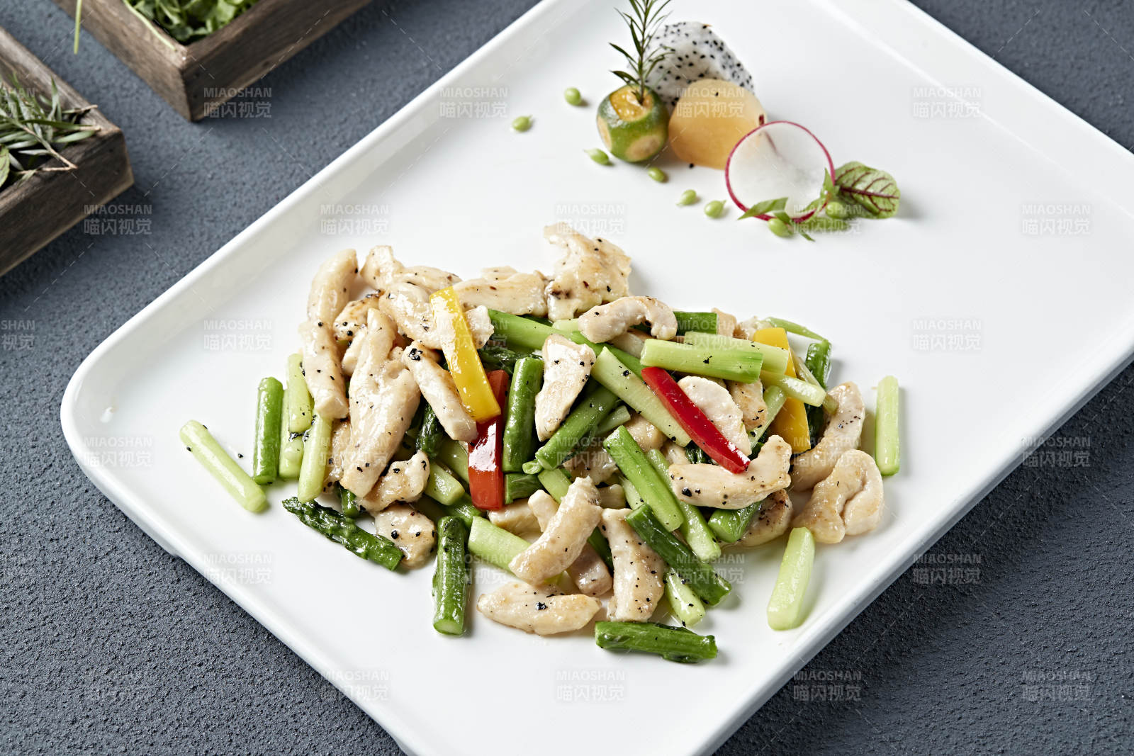 鸡柳小炒芦笋段图片