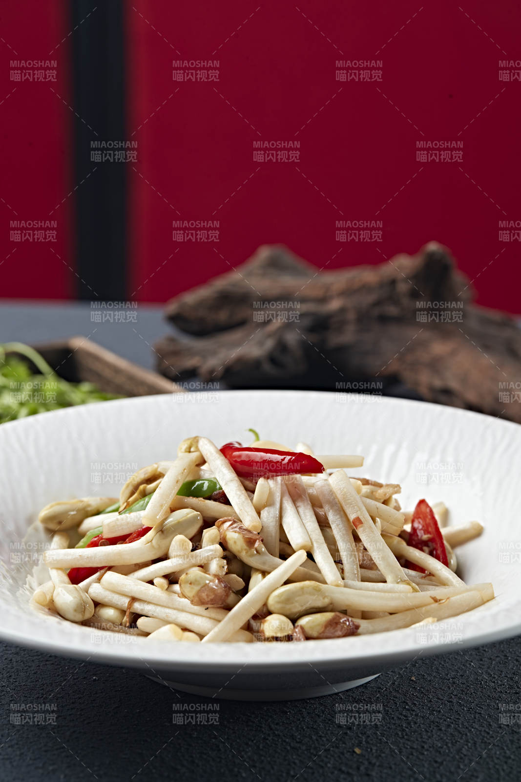 彩椒素炒花生芽图片