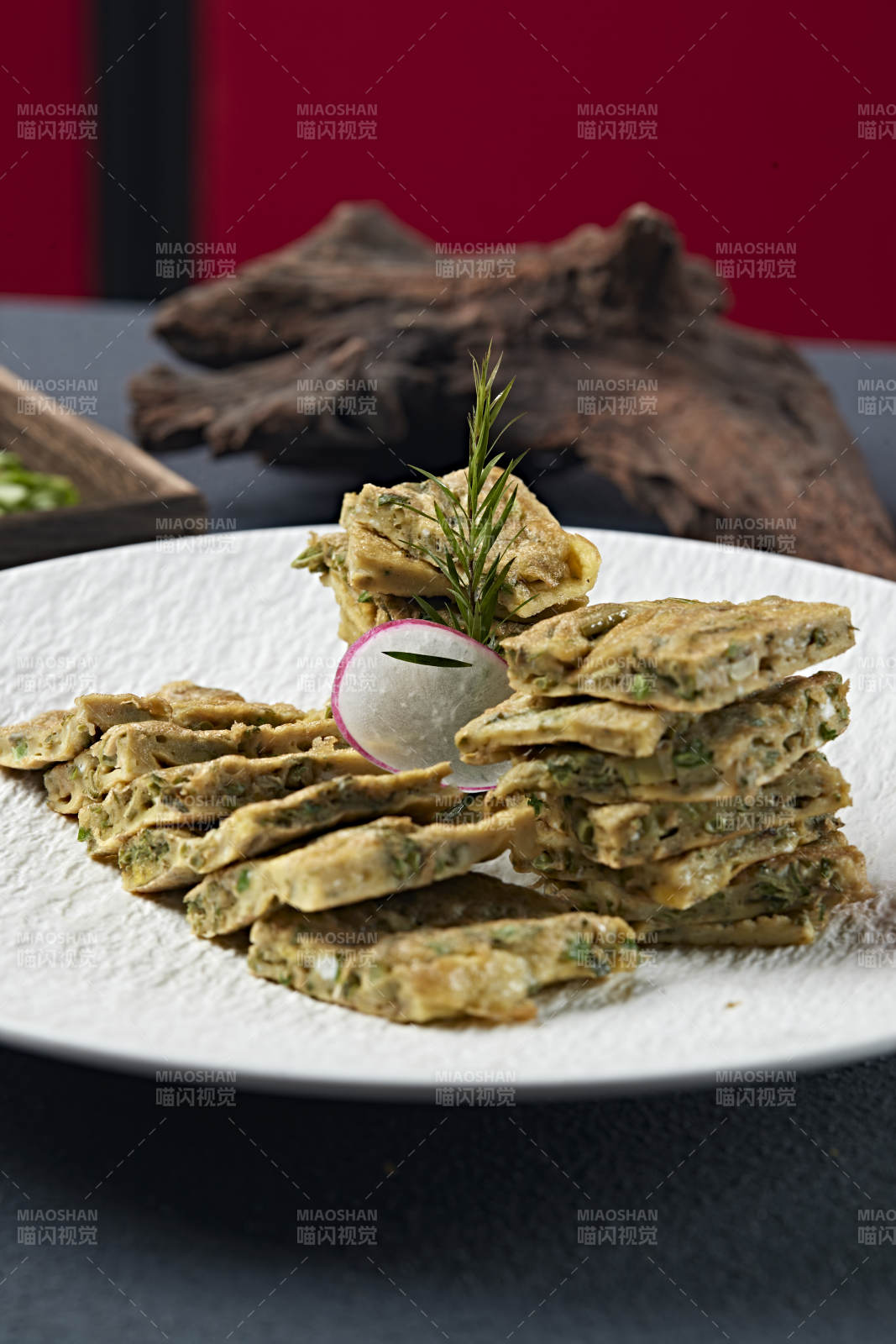 新派香椿炒鸡蛋图片