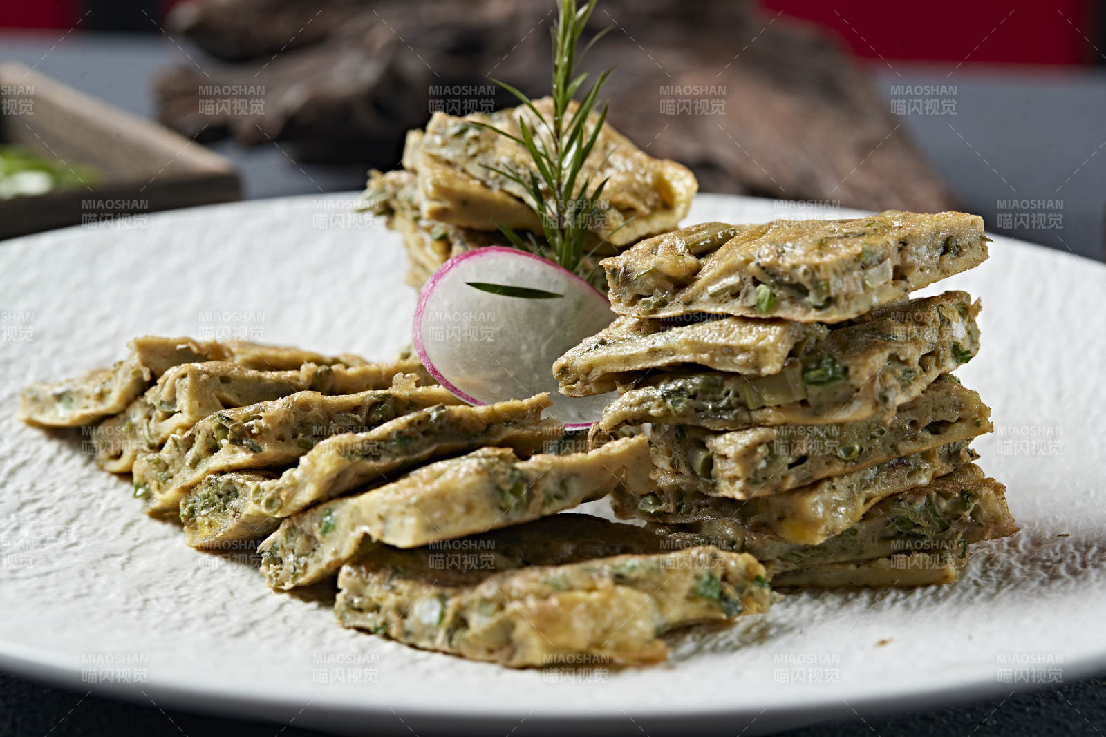 新派香椿炒鸡蛋图片