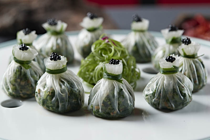 鱼籽鸡蛋野菜馅水晶石榴包图片