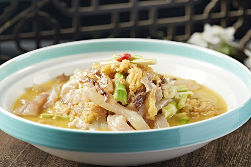 酸菜嫩笋烩蹄筋图片