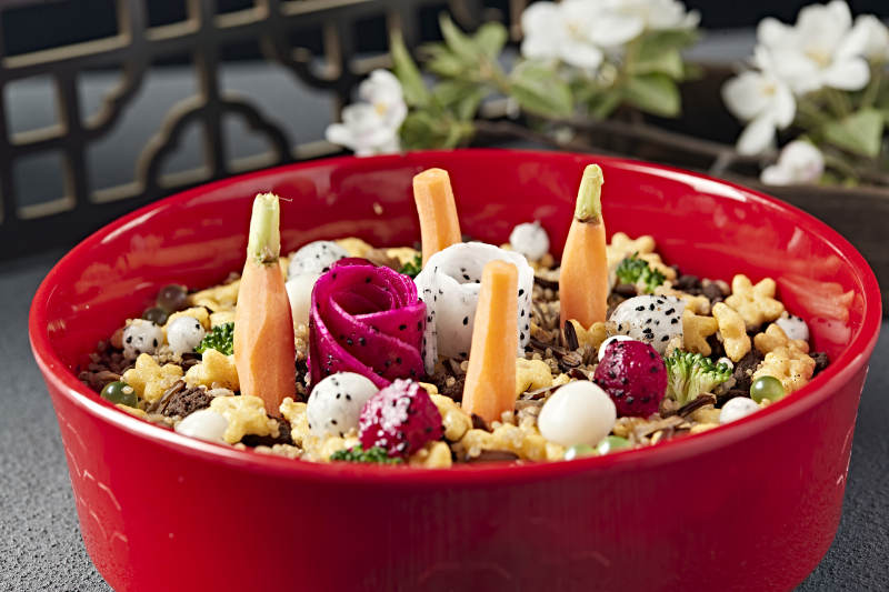 藜麦米奥利奥碎果蔬奶油紫薯千层蛋糕图片