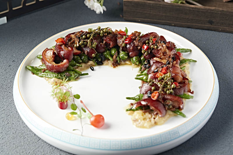 香辣土豆泥烧椒配香炸猪蹄花图片