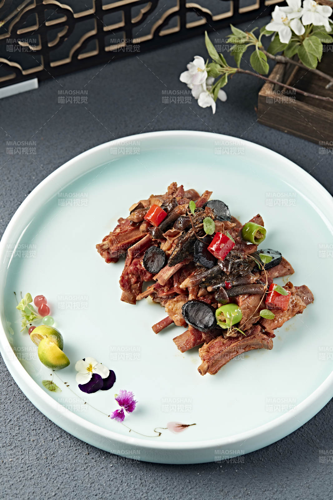 米椒鸡枞红烧小样肋排图片