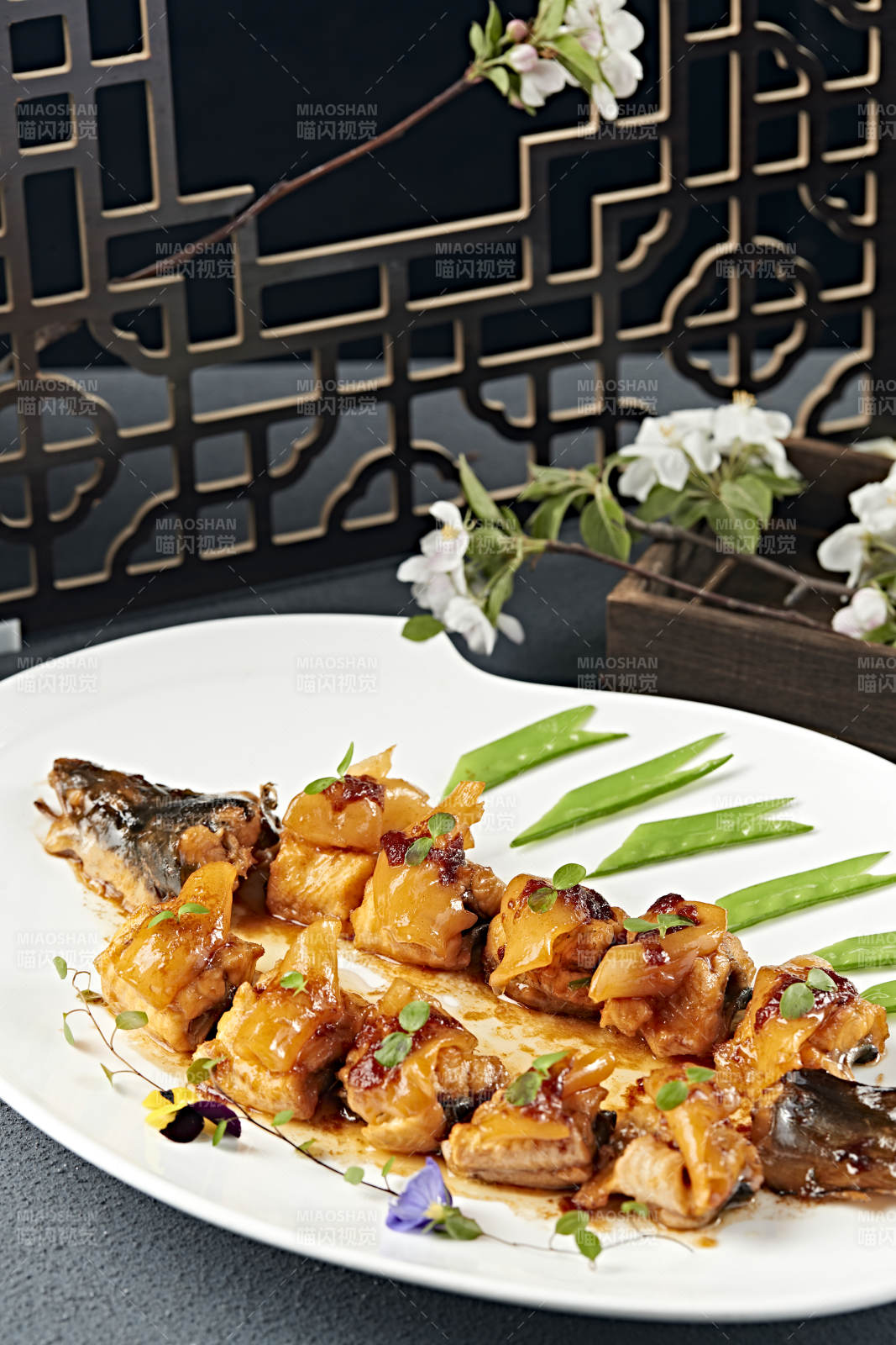 花胶片烧白鳝图片