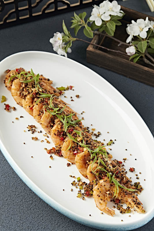 香辣藜麦碎配油炸开背大虾图片