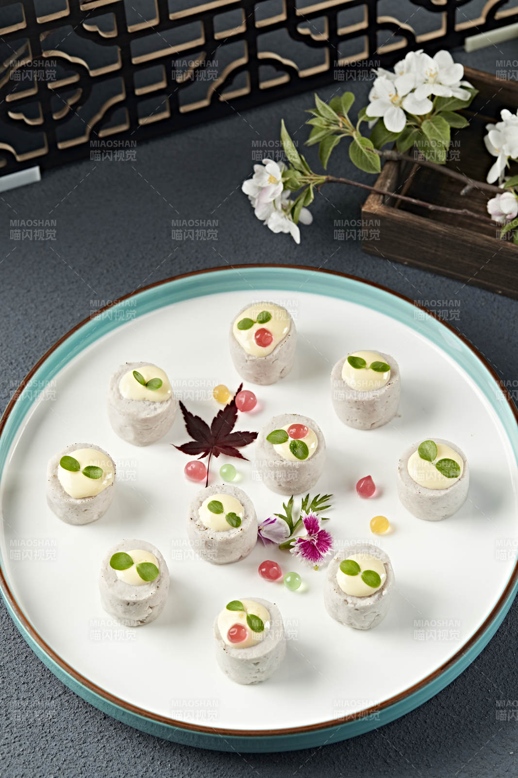 炼乳配蒸芋头泥糕图片