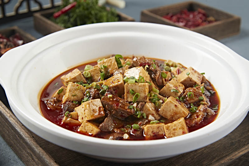 砂锅红油牛腩烧豆腐图片