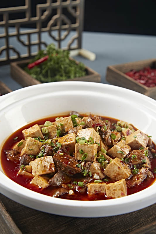 砂锅红油牛腩烧豆腐图片