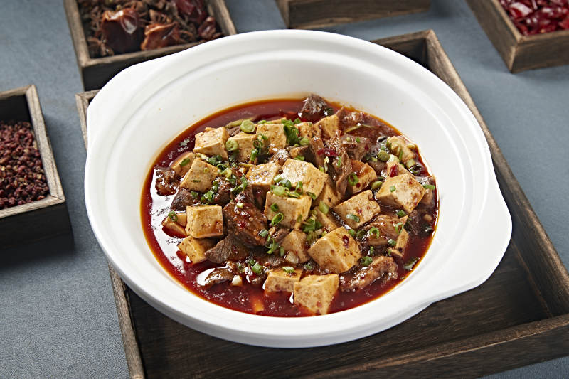 砂锅红油牛腩烧豆腐图片