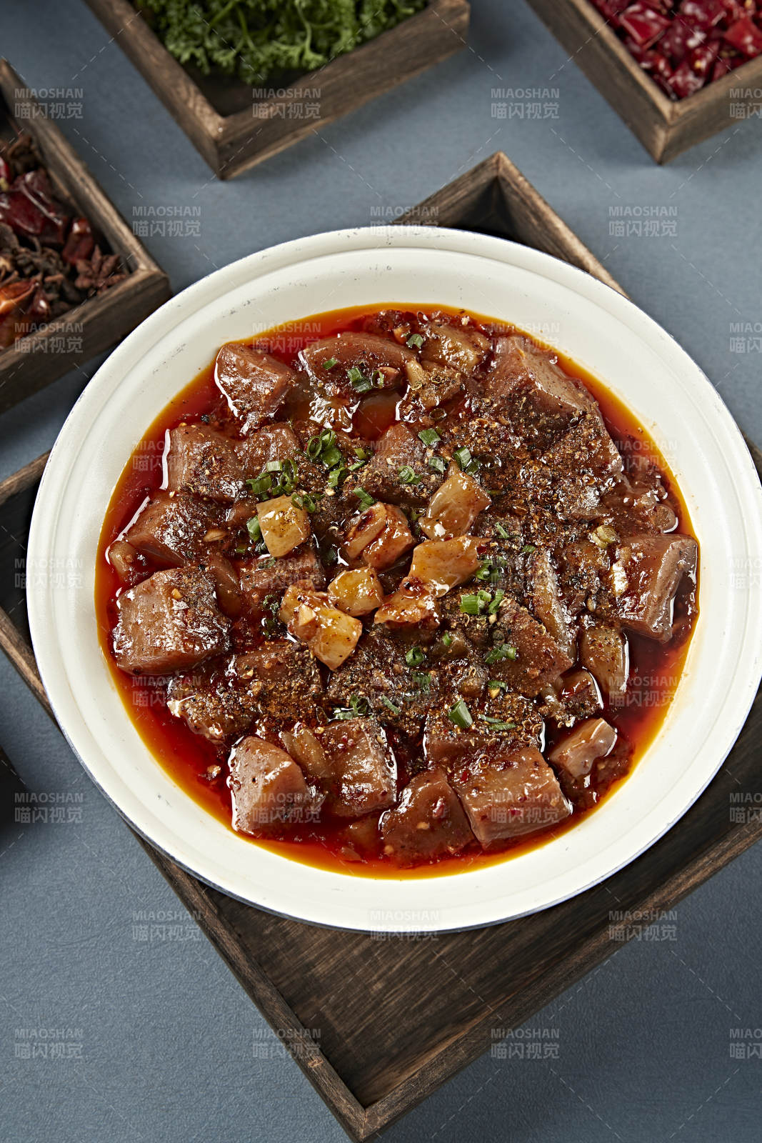 香辣红油蹄筋烧焖子粉坨图片