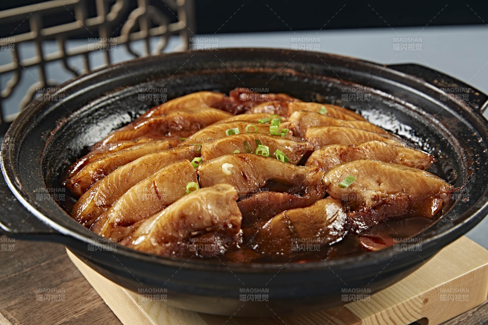 砂锅酱香焗鳕鱼图片
