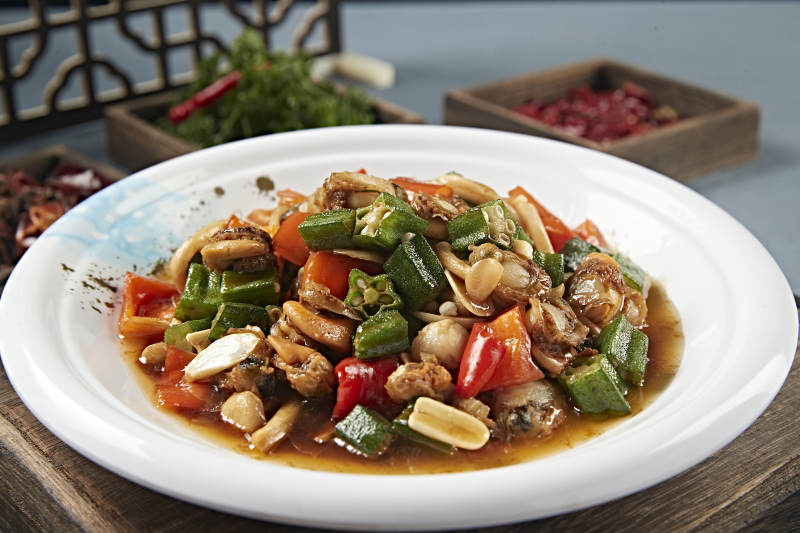 彩椒秋葵海鲜菇烧扇贝肉图片