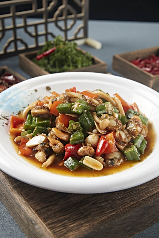 彩椒秋葵海鲜菇烧扇贝肉图片