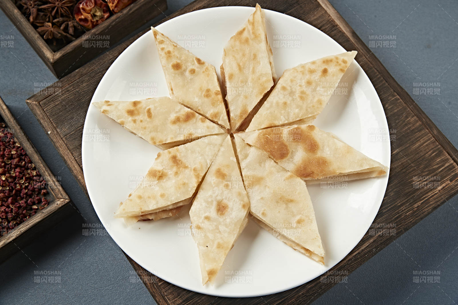 美味的手工家常烙大饼图片