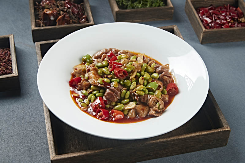 米椒青豆烧肥肠图片