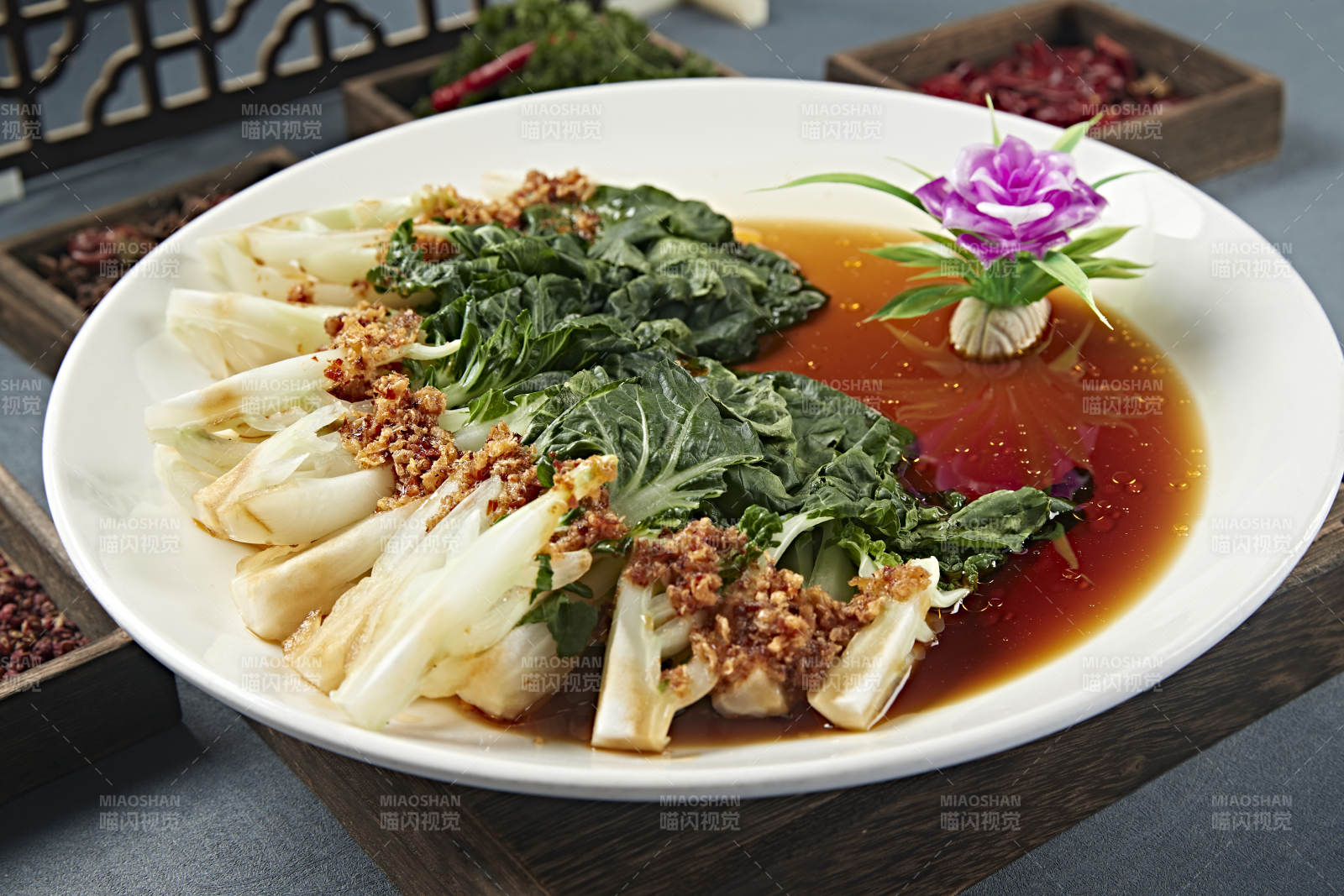 浇汁炸蟹肉碎奶白菜小白菜图片