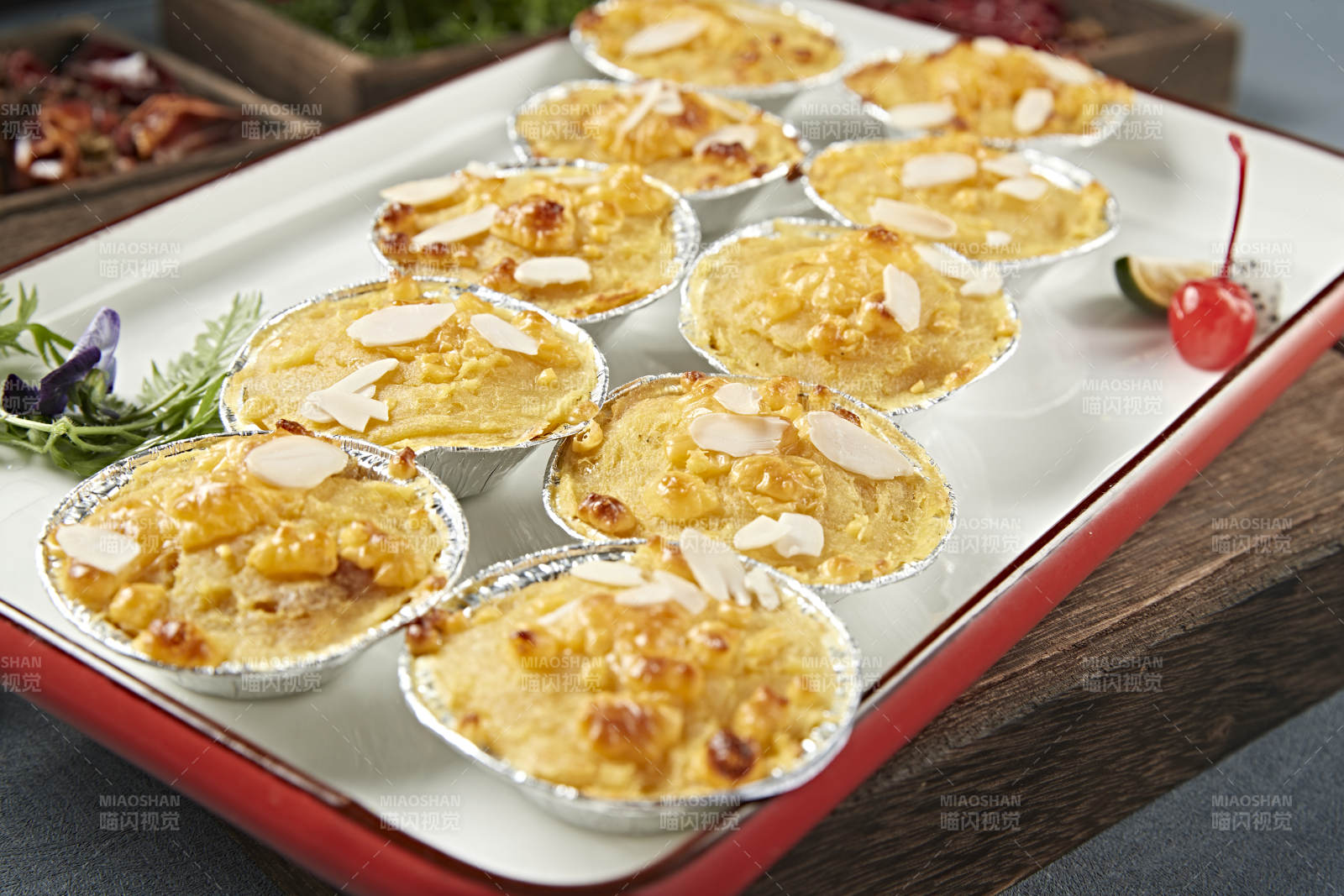 杏仁片芝士焗红薯泥图片