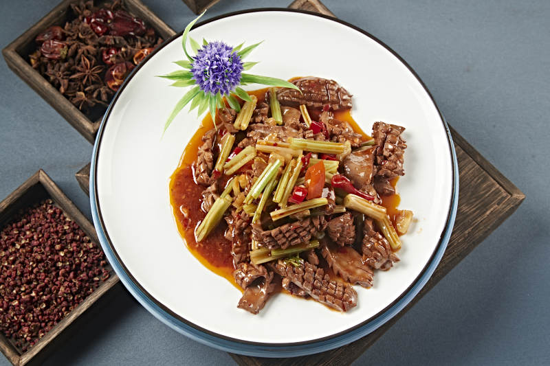 湘菜小炒剁椒西芹爆炒腰花图片