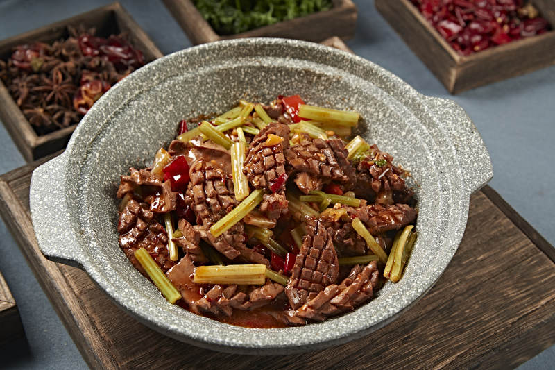 湘菜小炒剁椒西芹爆炒腰花图片