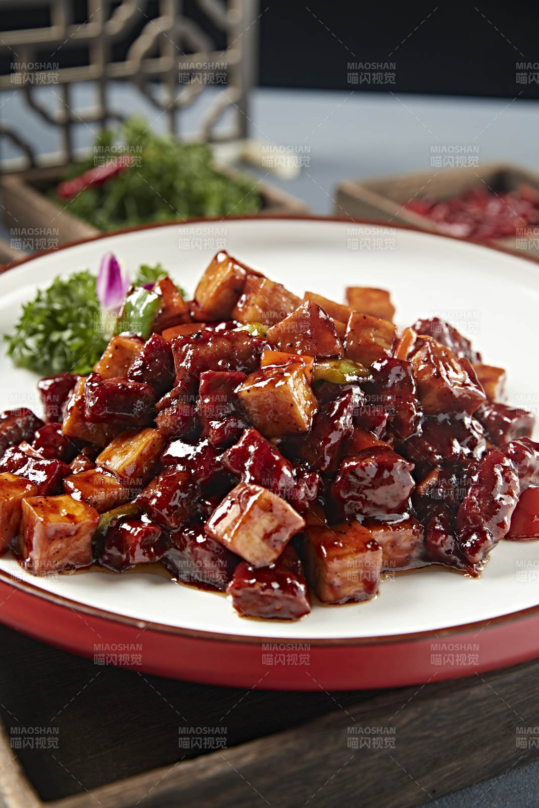 酱爆杏鲍菇牛仔粒图片