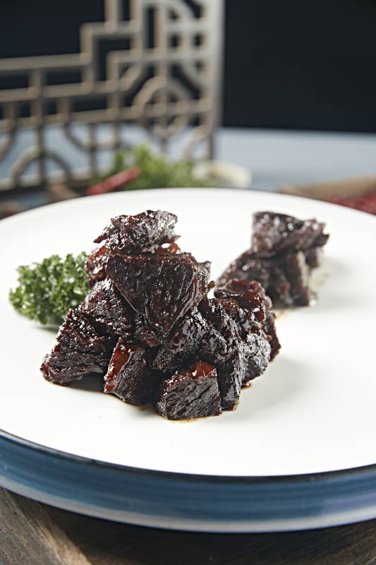 美味文火烧牛肉图片