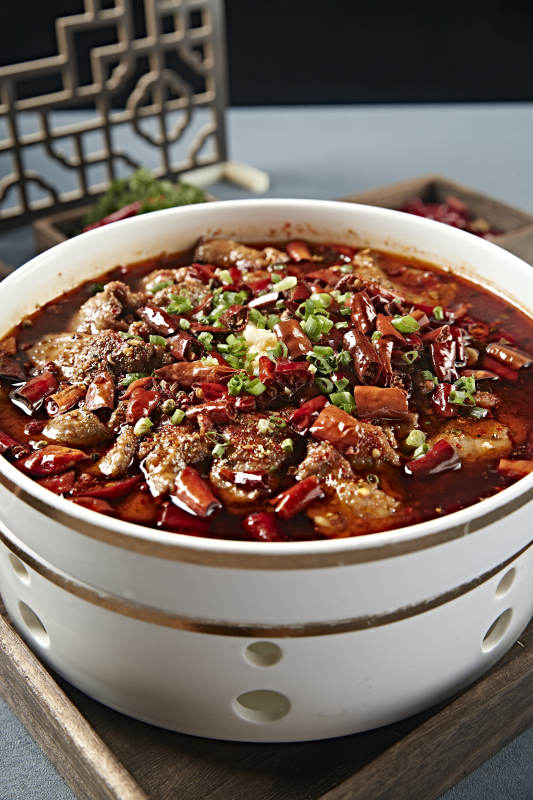 川香红油香辣水煮牛肉图片
