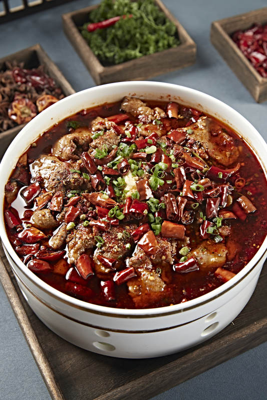 川香红油香辣水煮牛肉图片