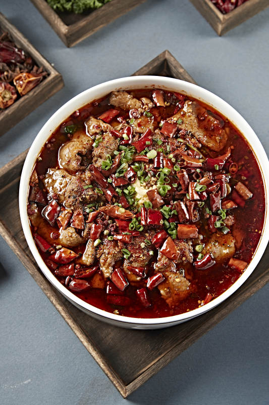 川香红油香辣水煮牛肉图片