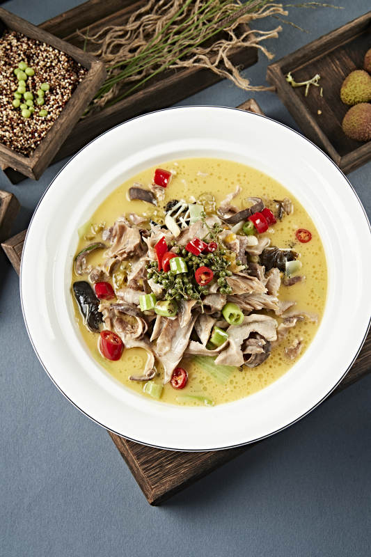 藤椒酸辣炖猪肚图片