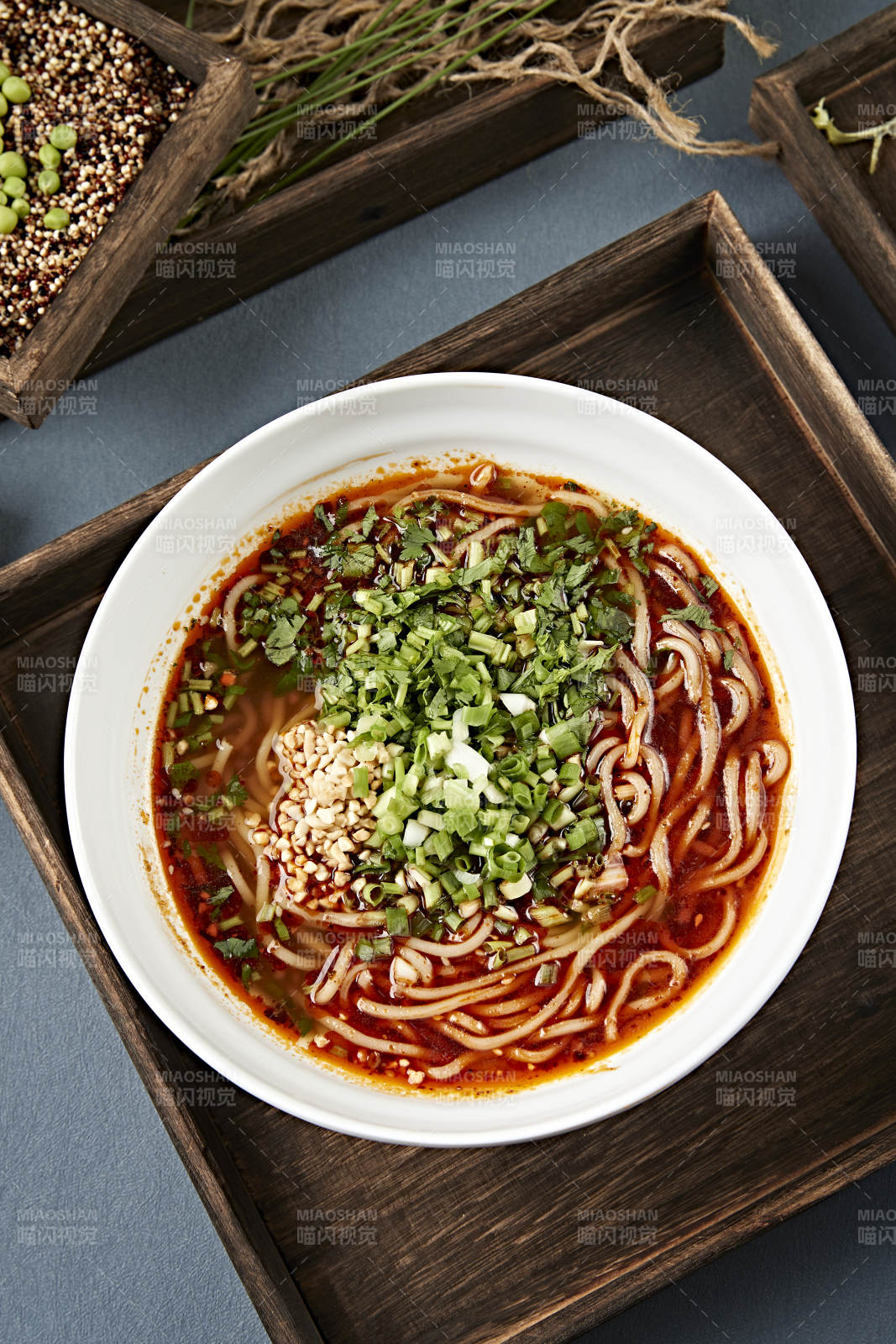 麻辣重庆小面图片