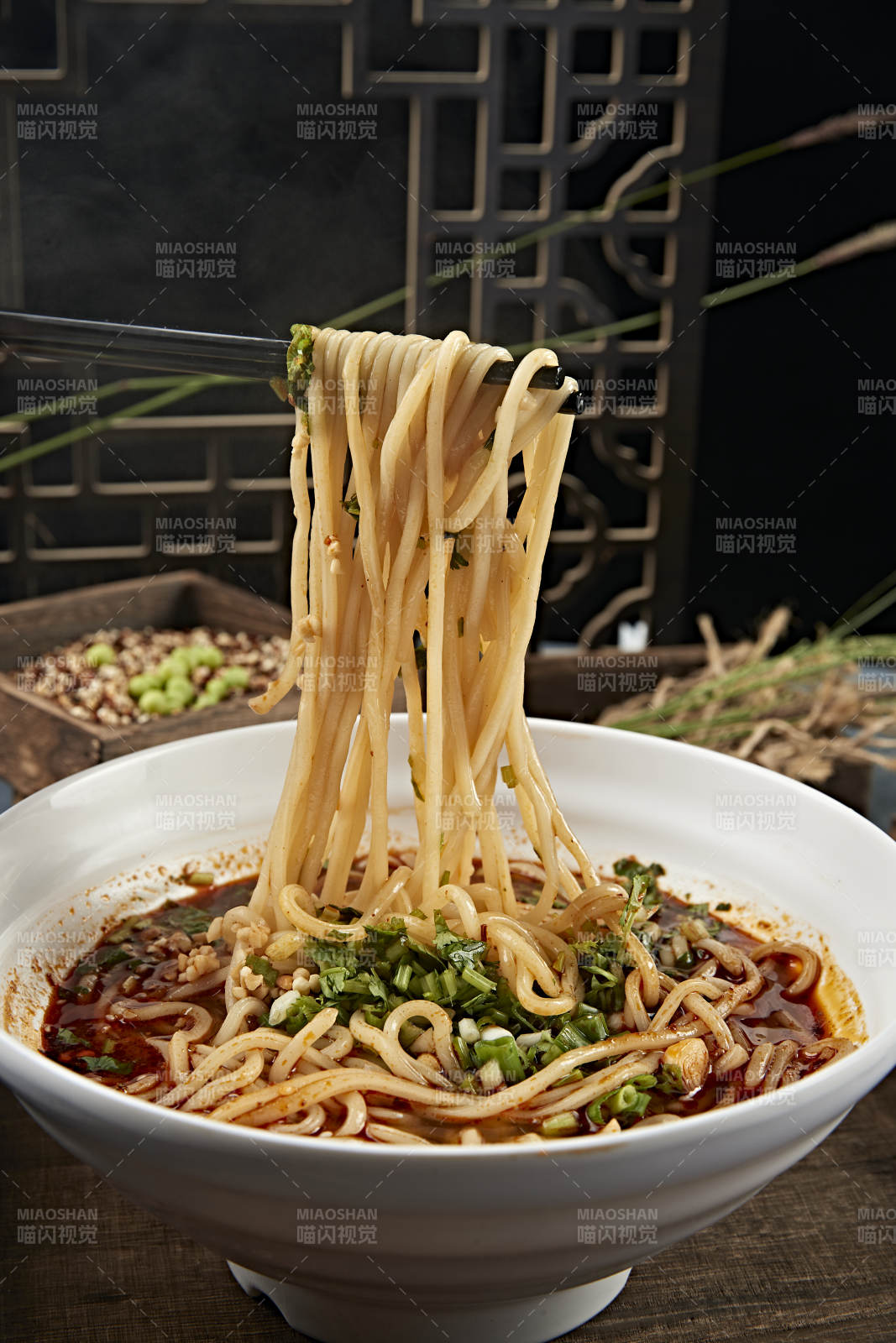 麻辣重庆小面图片