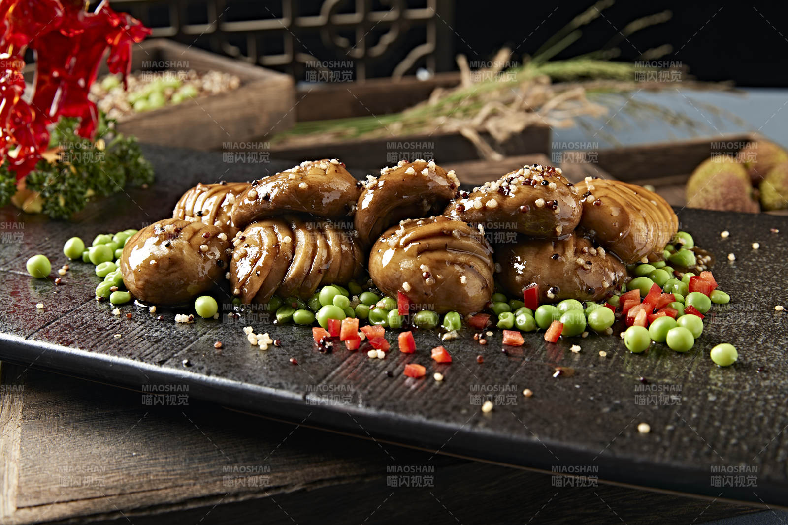 青豆藜麦酱烧草原口蘑图片