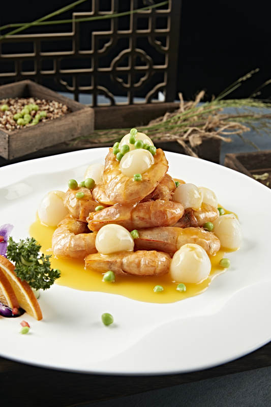 浇汁油炸荔枝深海虾图片