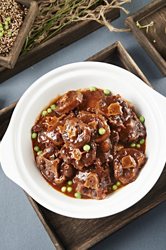 美味酱香红烧牛尾骨图片