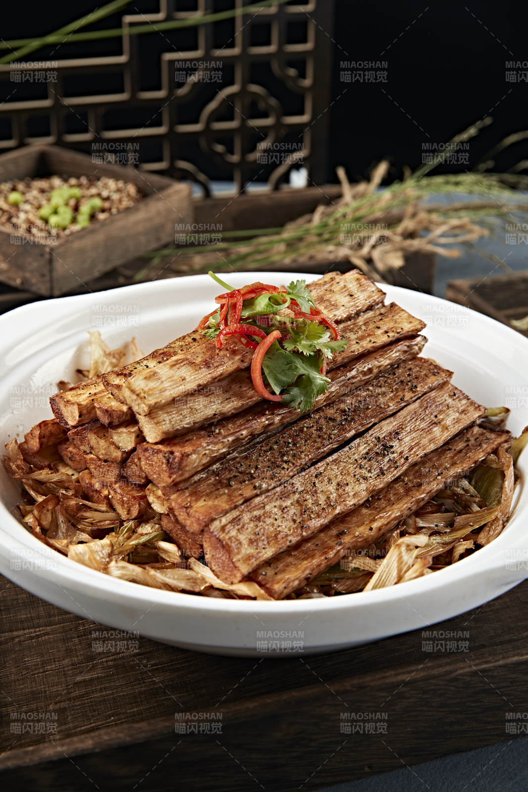 砂锅葱香藜麦焗马牙长山药图片